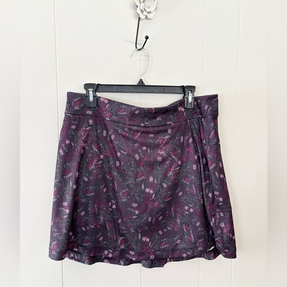 Greg Norman women’s performance golf skirt athletic pull on size L new - Picture 1 of 8